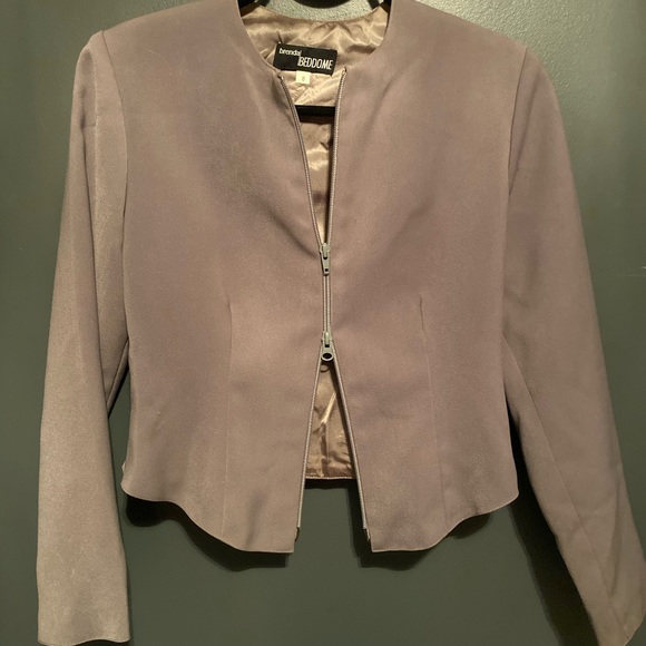Brenda Beddome Gray skirt and zipper jacket suit - Picture 3 of 3
